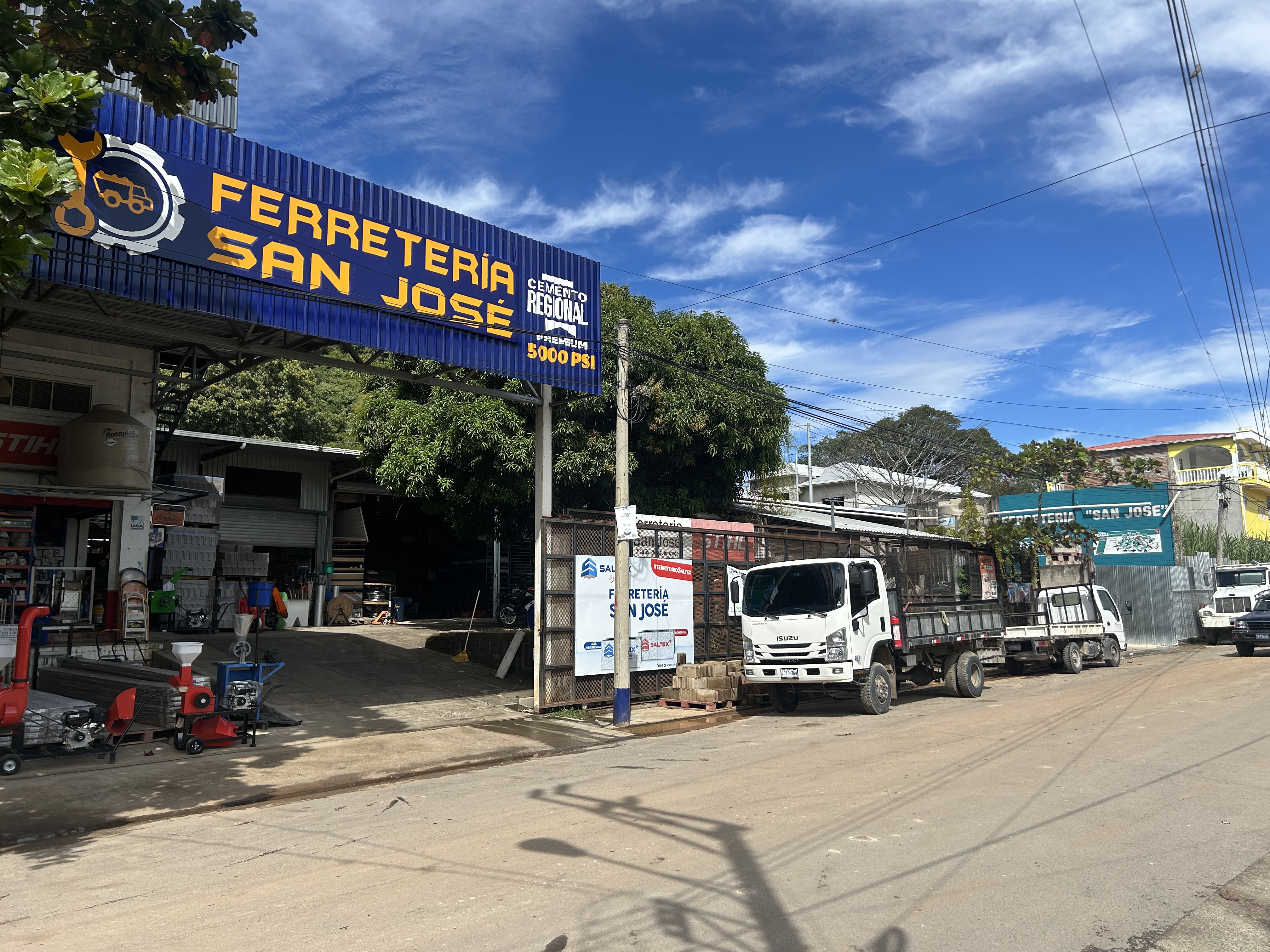 Fachada Ferretería San José